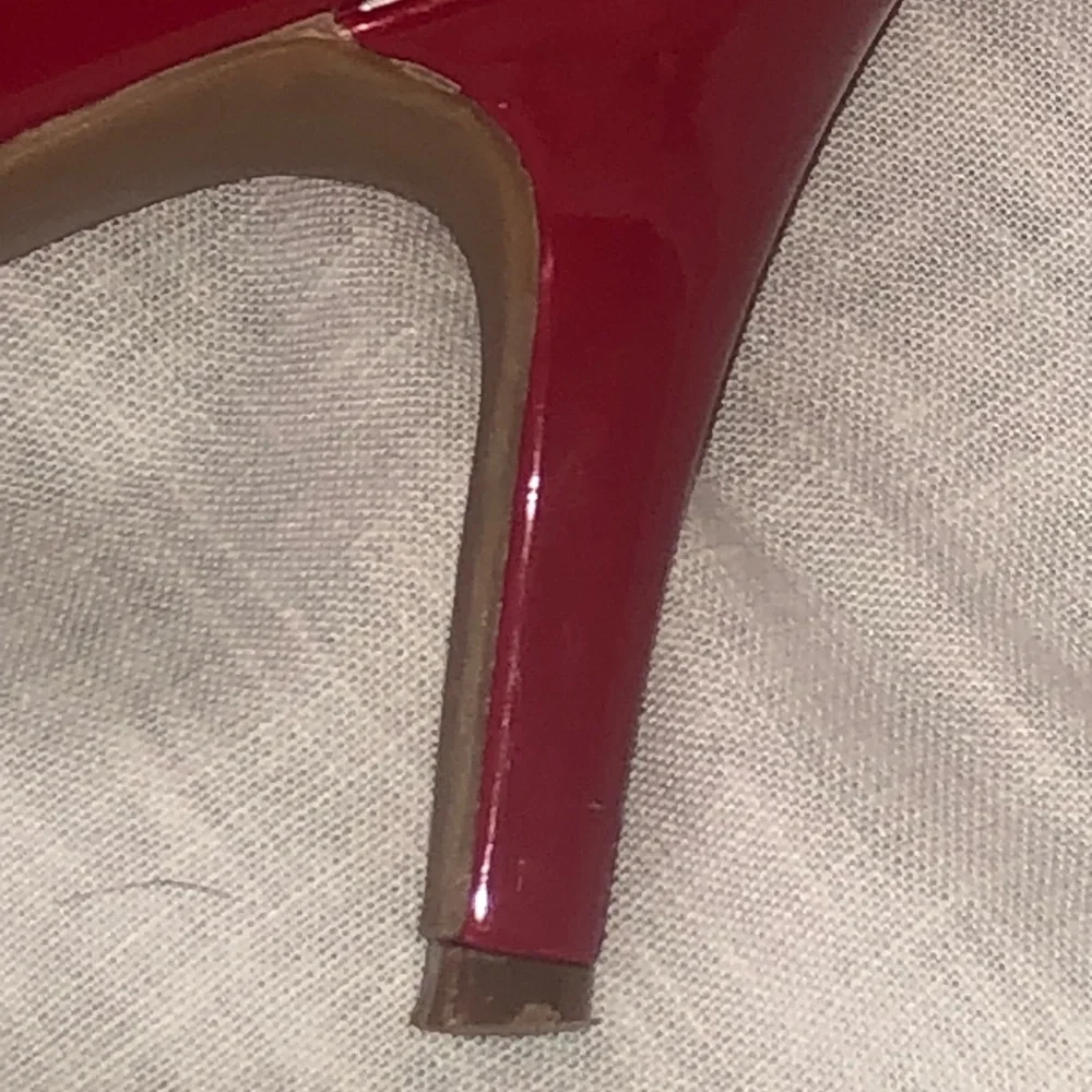 🌞 Jones New York Delly 3” pointy toed red patent leather pumps women size 6.5